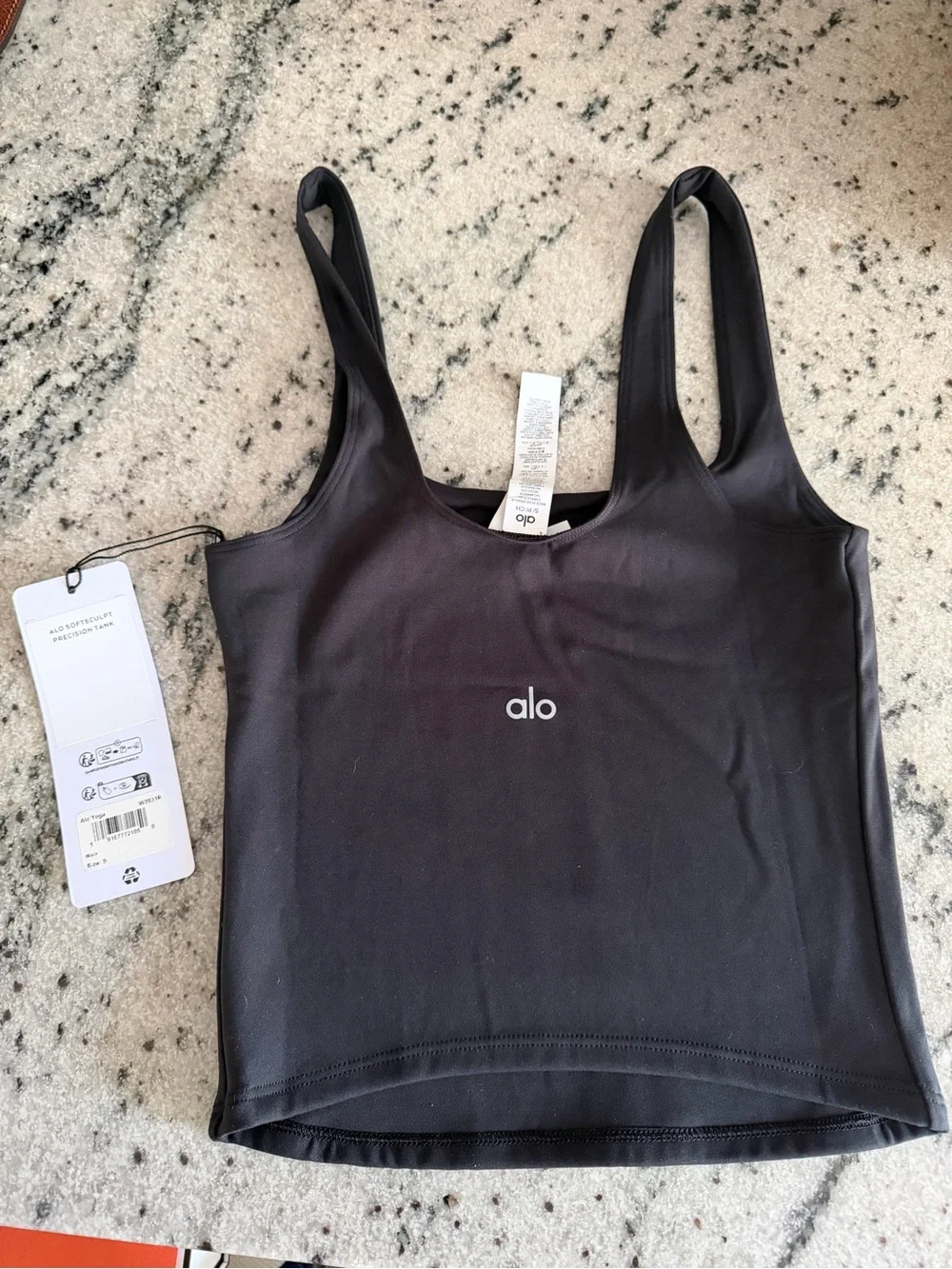 ALO Yoga sleek black
